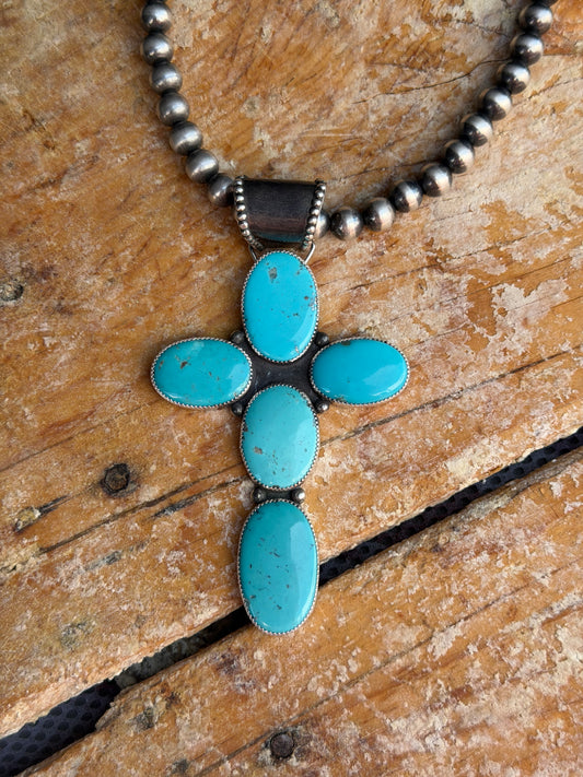 Cross pendant